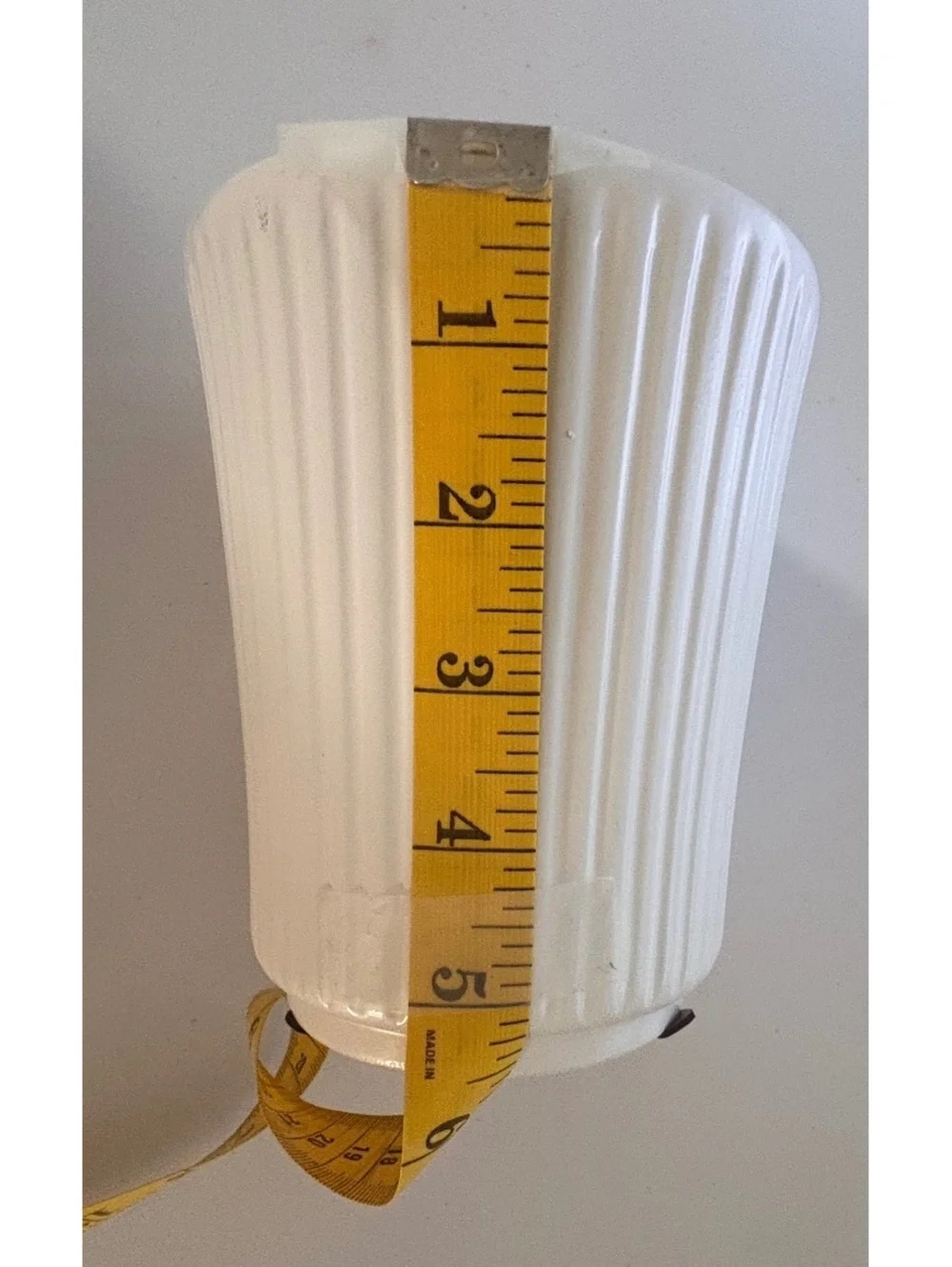 White ceramic pot plant